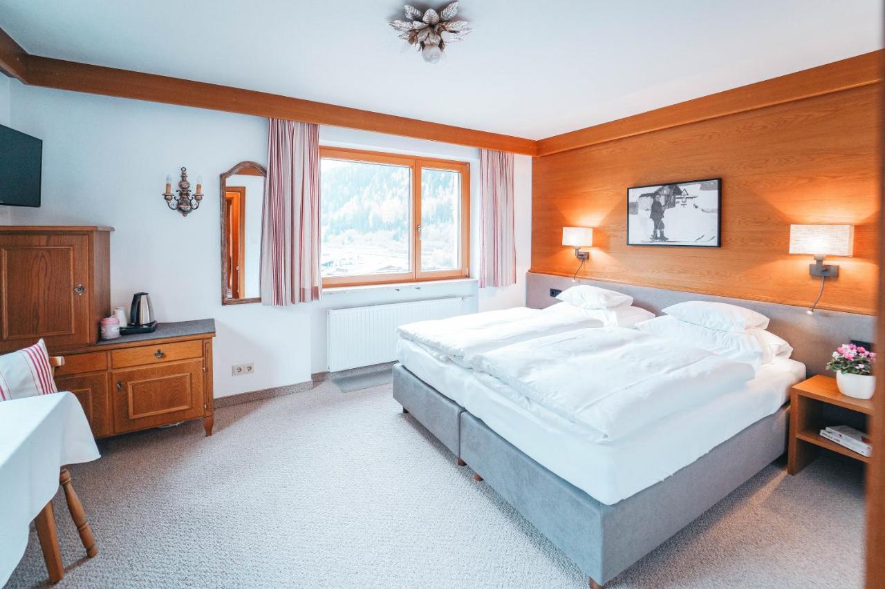 Hotel Garni Almjur Σανκτ Αντόν αμ Άλμπεργκ Εξωτερικό φωτογραφία