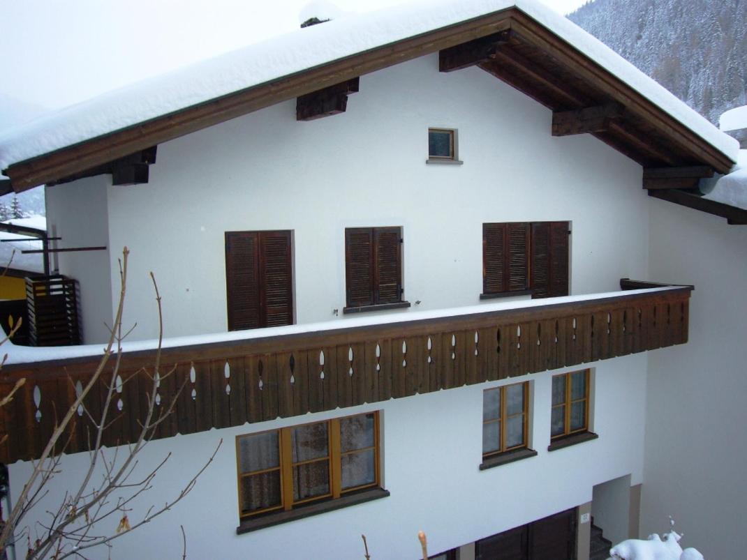 Hotel Garni Almjur Σανκτ Αντόν αμ Άλμπεργκ Εξωτερικό φωτογραφία