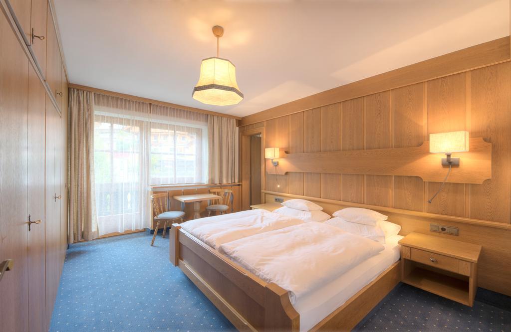 Hotel Garni Almjur Σανκτ Αντόν αμ Άλμπεργκ Εξωτερικό φωτογραφία