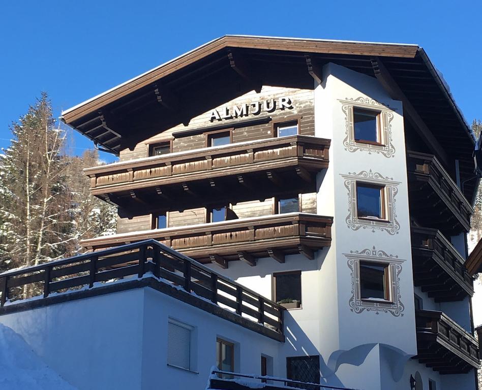 Hotel Garni Almjur Σανκτ Αντόν αμ Άλμπεργκ Εξωτερικό φωτογραφία